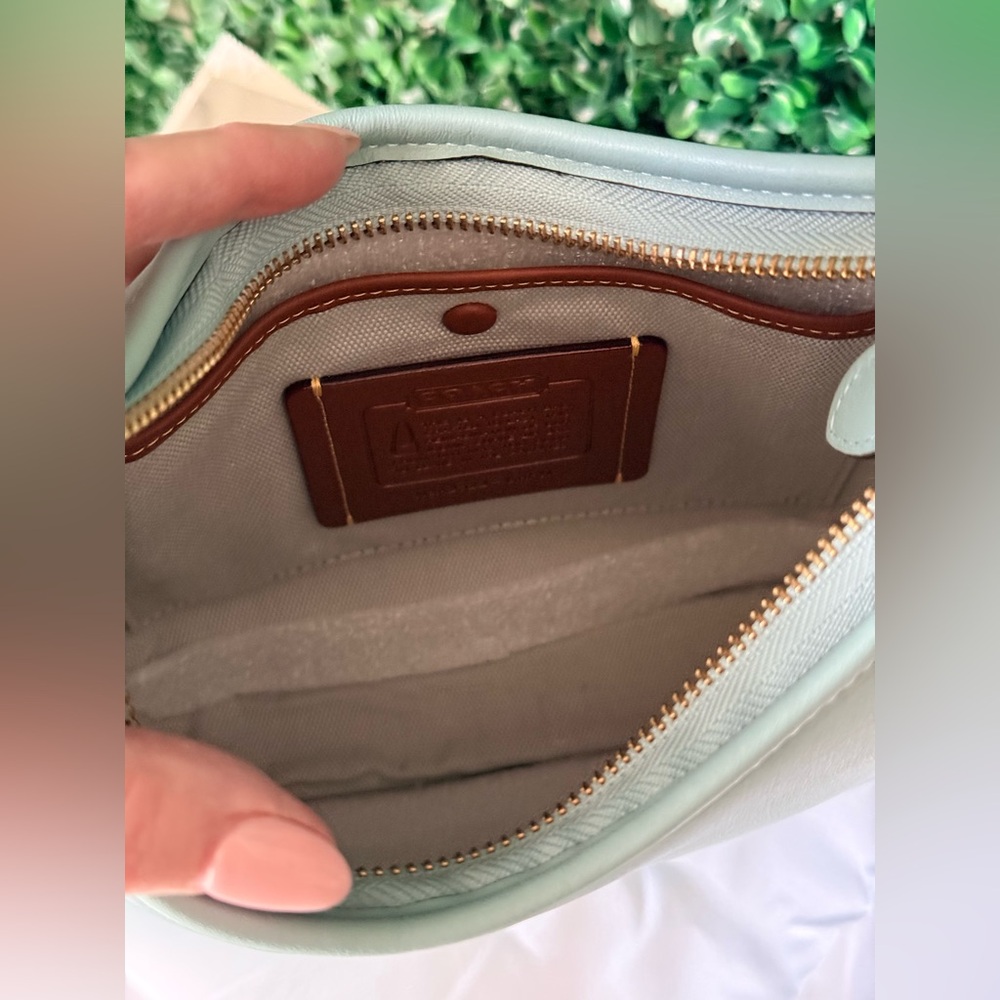 Coach Curve Zip Shoulder Bag in Light Blue NWT - Picture 6 of 7